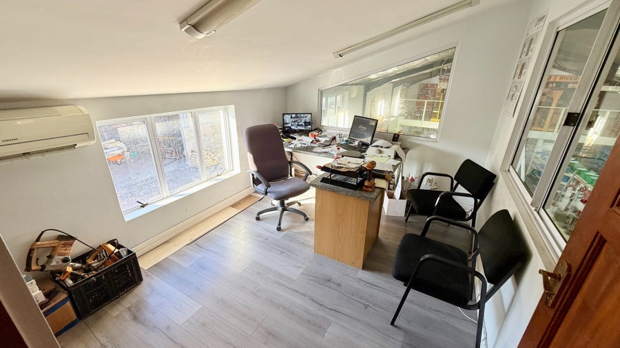 To Let commercial Property for Rent in Knysna Industrial Western Cape